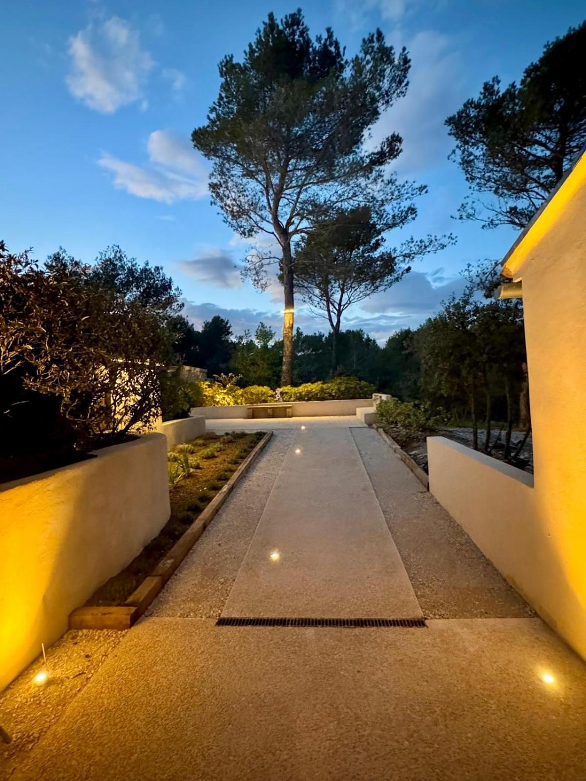 La Cle Des Champs, Boutique Hotel & Spa - Le Mas De Garrigon Roussillon en Isere Eksteriør bilde