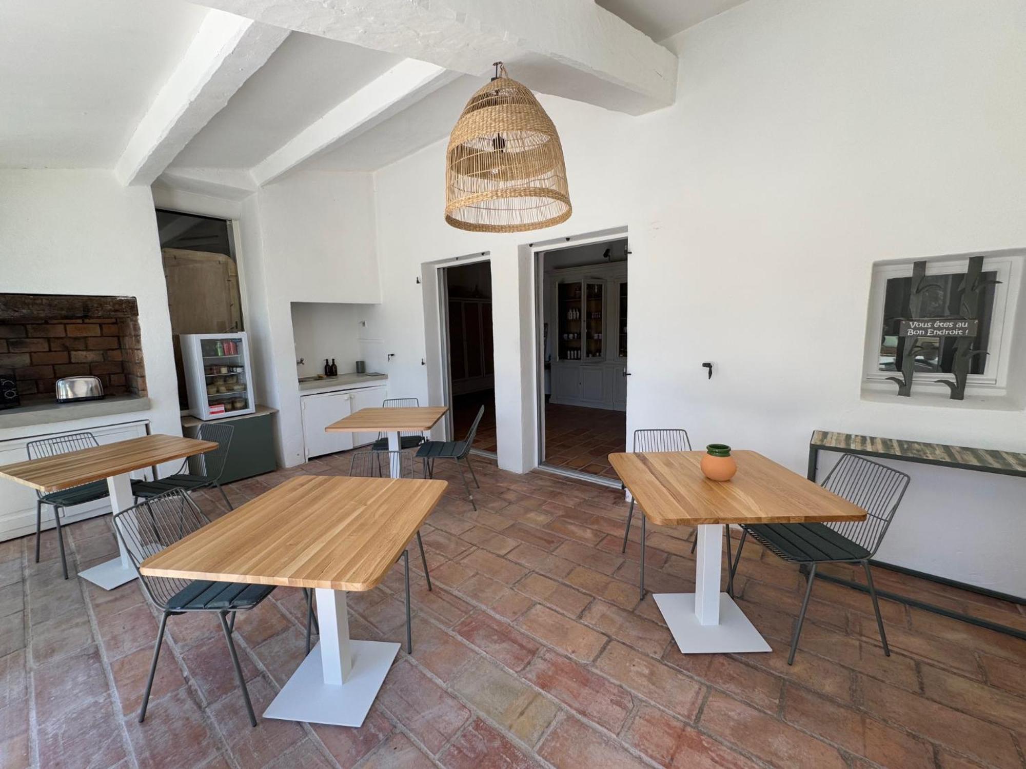 La Cle Des Champs, Boutique Hotel & Spa - Le Mas De Garrigon Roussillon en Isere Eksteriør bilde