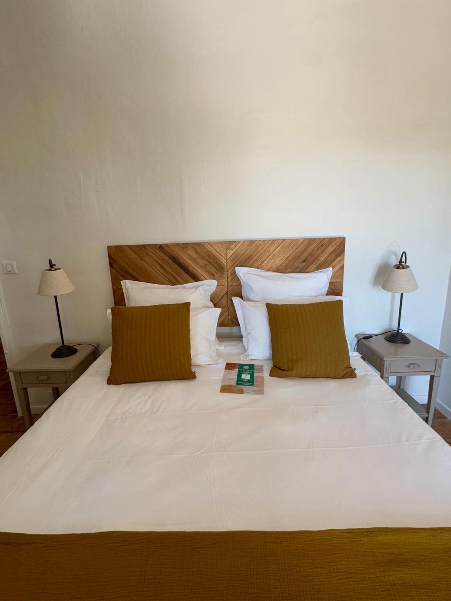La Cle Des Champs, Boutique Hotel & Spa - Le Mas De Garrigon Roussillon en Isere Eksteriør bilde